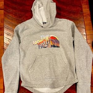 Size 10-12 north face hoodie smoke free home